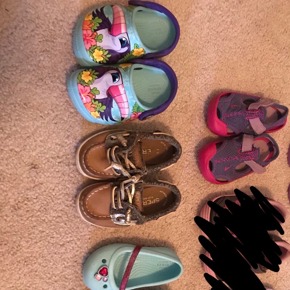 Kids shoes